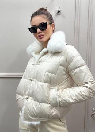 Пуховик max куртка глянцевый mara с мехом без капюшона укороченный