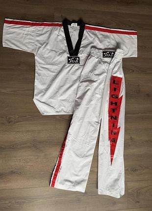 Кимано fugi mae, форма для карате, taekwondo, lightnibg