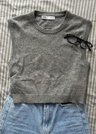 Стильна жилетка