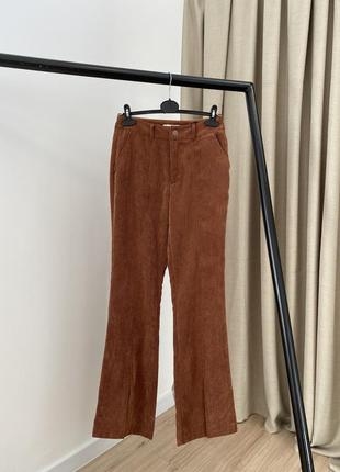 Вельветовые брюки stradivarius / женские брюки