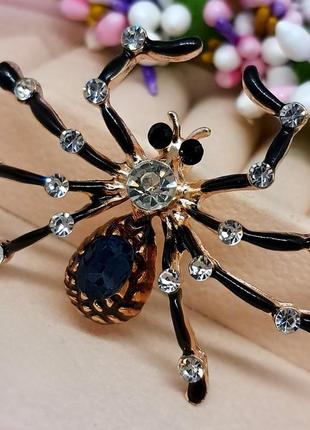 Брошь паук с камнями размер 5 см × 4 см
