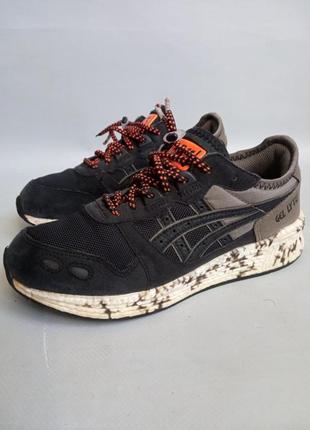 Кросівки asics