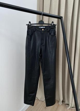 Нові шкіряні штани zara