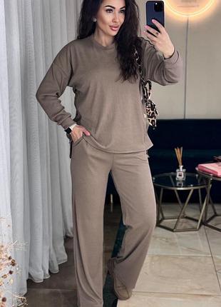 Стильний жіночий костюм в рубчик 42-44 46-48 50-52 52-54