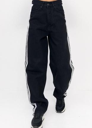 Женские джинсы baggy с лампасами