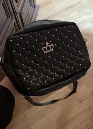 Сумка классическая кросс-боди через плечо маленькая кожаная черная с золотым клатч брендовая zara