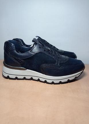 Кроссовки bahlia tamaris 37р.
