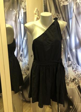 Комбінезон з шортами