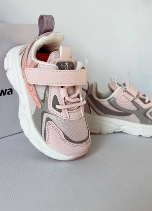 Кроссовки для девушек!