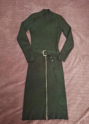 Платье трикотажное, с блестящей нитью.