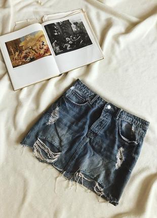 Рвана джинсова спідниця denimco