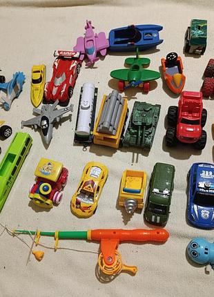 Машинки дитячі одним лотом. дуже дешево