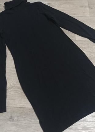 Платье черного цвета