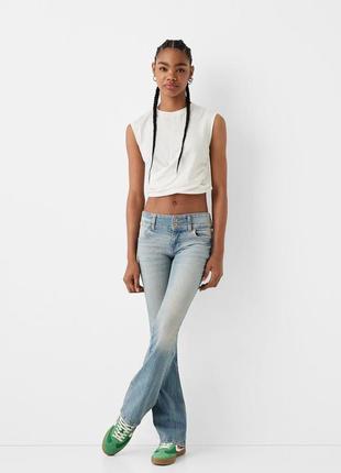 Джинсы клеш bershka2 фото