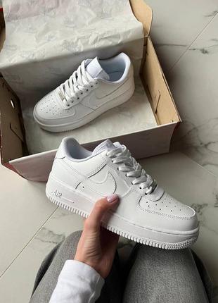 Кроссовки nike