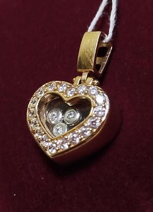 Золота підвіска серце з цирконами 585 проби.