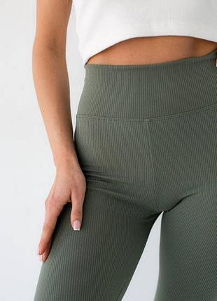 Лосини в рубчик хакі фірми boohoo спортивні