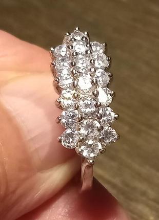 Серебряная кольца с камнями