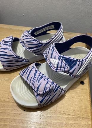 Босоніжки адідас
