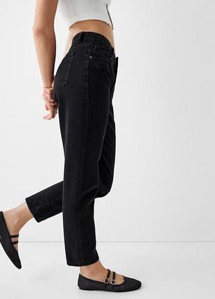 Джинси мом колекції bershka