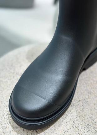 Резиновые брендовые сапоги