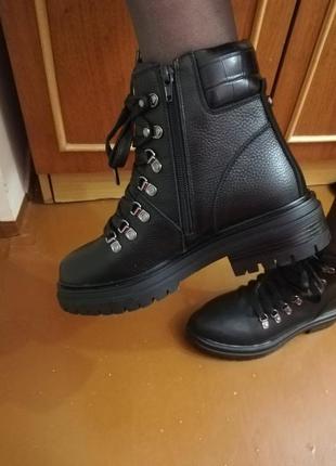 Жіночі шкіряні черевики mexx