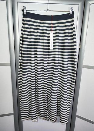 Sartoria vico новая стильная котонок ва трикотажная юбка в бело-серую полоску