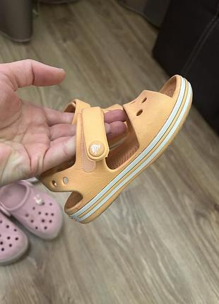 Crocs 3