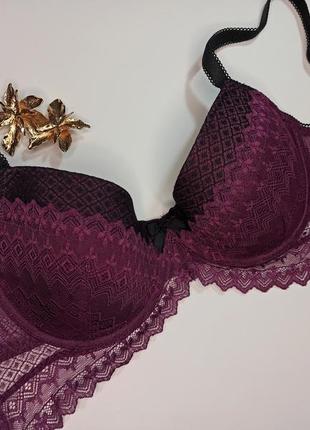 85b / 38b шикарный кружевной  удлиненный бюстгальтер  hunkemoller