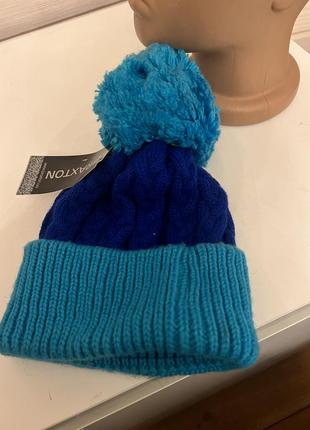 Шапка с помпоном