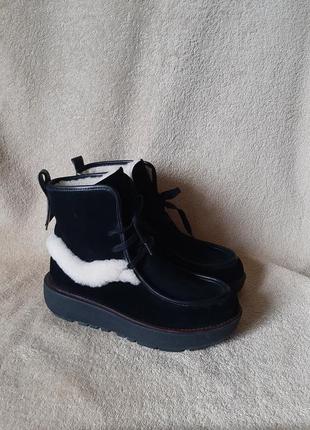 Зимние ботинки fitflop nyssa shearling chukka р.37