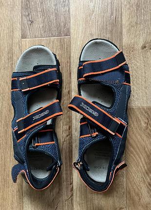 Сандалі чоловічі