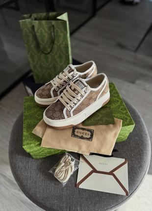 Кроссовки canvas sneakers