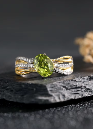 Серебряное кольцо с натуральным перидотом.  перитот, хризолит, оливин