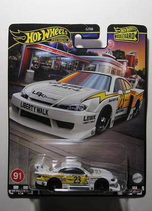 Тематична машинка hot wheels boulevard lb super silhouette nissan silvia (s15)