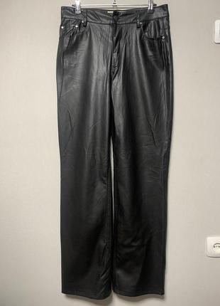 Брюки из эко кожи zara