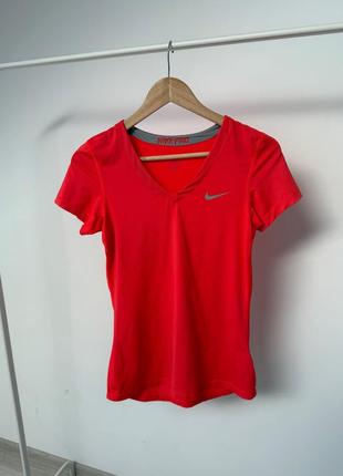 Спорт футболка nike
