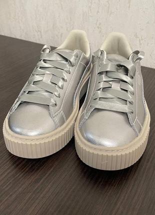 Кроссівки дітячи оригінальні puma basket platform silver 366031 02 розмір (35 1/2) 23см