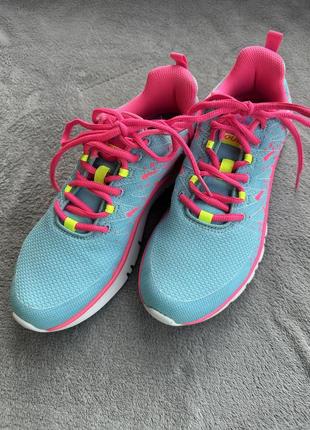 Кроссовки karrimor