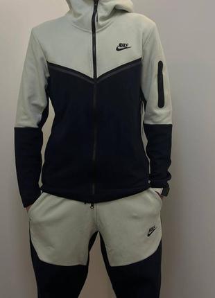 Стильный спортивный костюм nike tech fleece