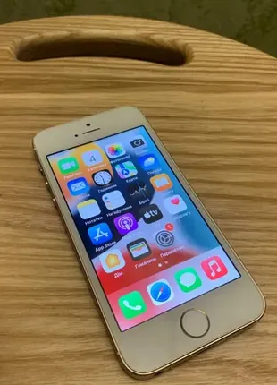 Iphone 4s. 3.5 3g rom32gb 2и8mpix 16gb