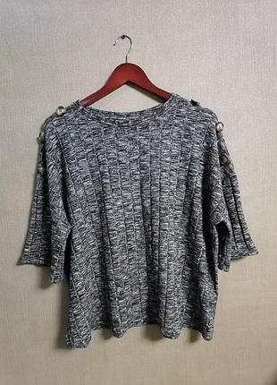 Женская кофта свободного кроя в рубчик