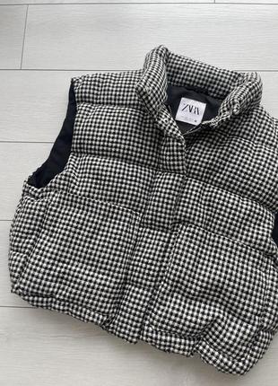 Жилетка пуффер zara