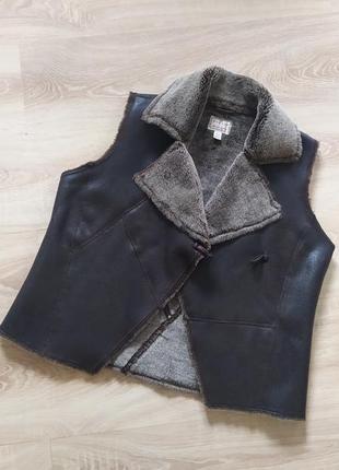 Жилет женский безрукавка искусственная кожа на меху