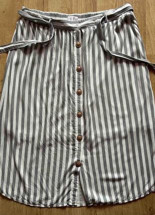 Жіноча спідниця, l