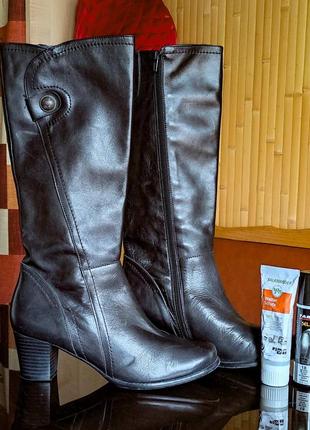 Продаются женские осенние сапоги