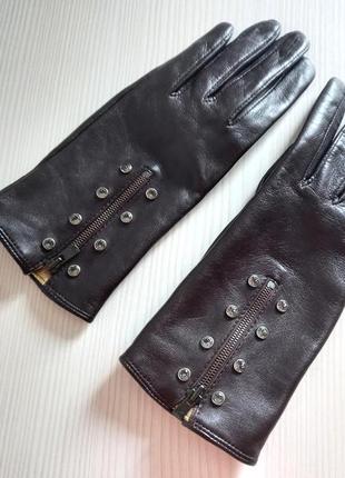 Изысканные кожаные варежки