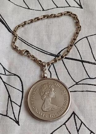 Винтажный браслет с монетой