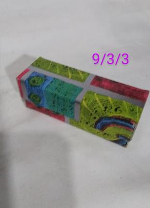 Коробка подарункова, картонна, кольорова 9/3/3 см1 фото
