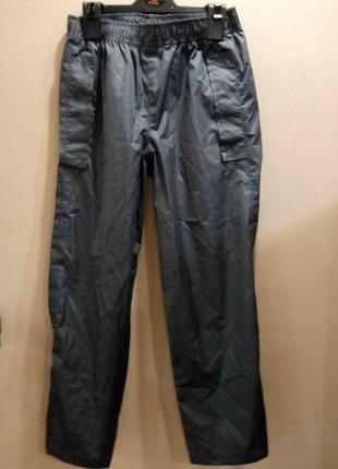 Нові crivit штани з плащової тканини на 122-128 см на 6-8 років